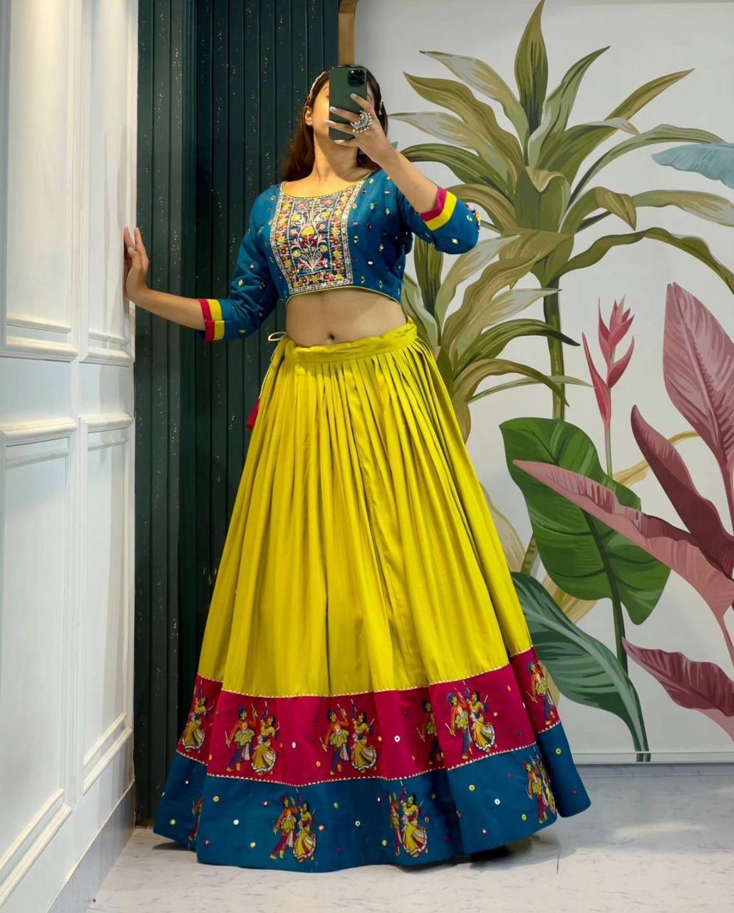 Rangvalli Radiance Choli